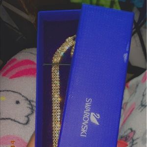 Swarovski bracelet READ DESCRIPTION